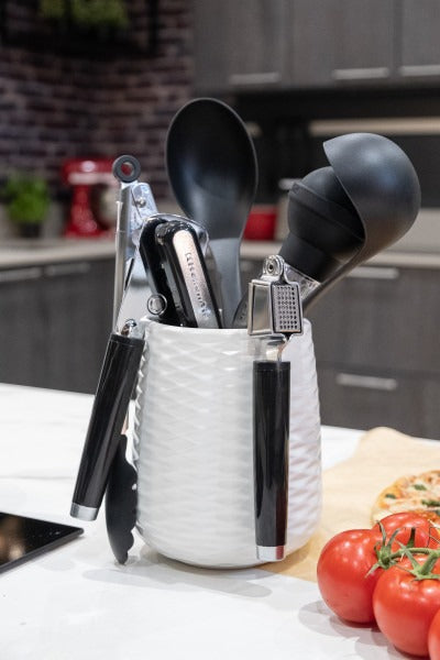 Dụng cụ khui hộp 2-trong-1 KitchenAid Classic (Màu Đen Onyx)