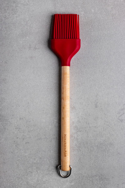 Cọ Quét (Basting Brush) KitchenAid (Đầu Silicone, Tay cầm Gỗ Bạch Dương, Màu Đỏ Empire)