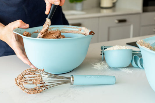 Dụng cụ đánh trứng (Phới lồng) KitchenAid Core Line (Màu Xanh Bạc Hà)