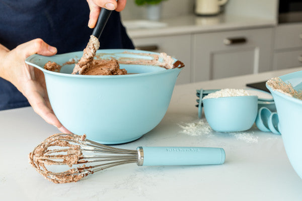 Dụng cụ đánh trứng (Phới lồng) KitchenAid Core Line (Màu Xanh Bạc Hà)