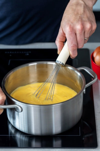 Phới khuấy sốt (Phới dẹt) KitchenAid Core Line (Màu Kem Hạnh Nhân)