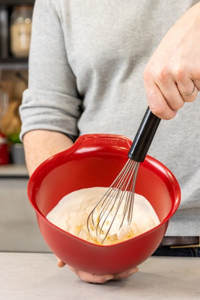 Dụng cụ đánh trứng (Phới lồng) KitchenAid Classic (Màu Đen Onyx)