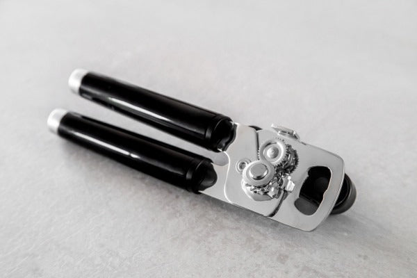Dụng cụ khui hộp 2-trong-1 KitchenAid Classic (Màu Đen Onyx)